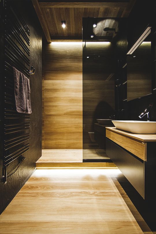 Ανακαίνιση μπάνιου: Ξύλινο μπάνιο, ποιο είναι το κατάλληλο ξύλο για το μπάνιο; Τιμές για ξύλινη επένδυση χώρου